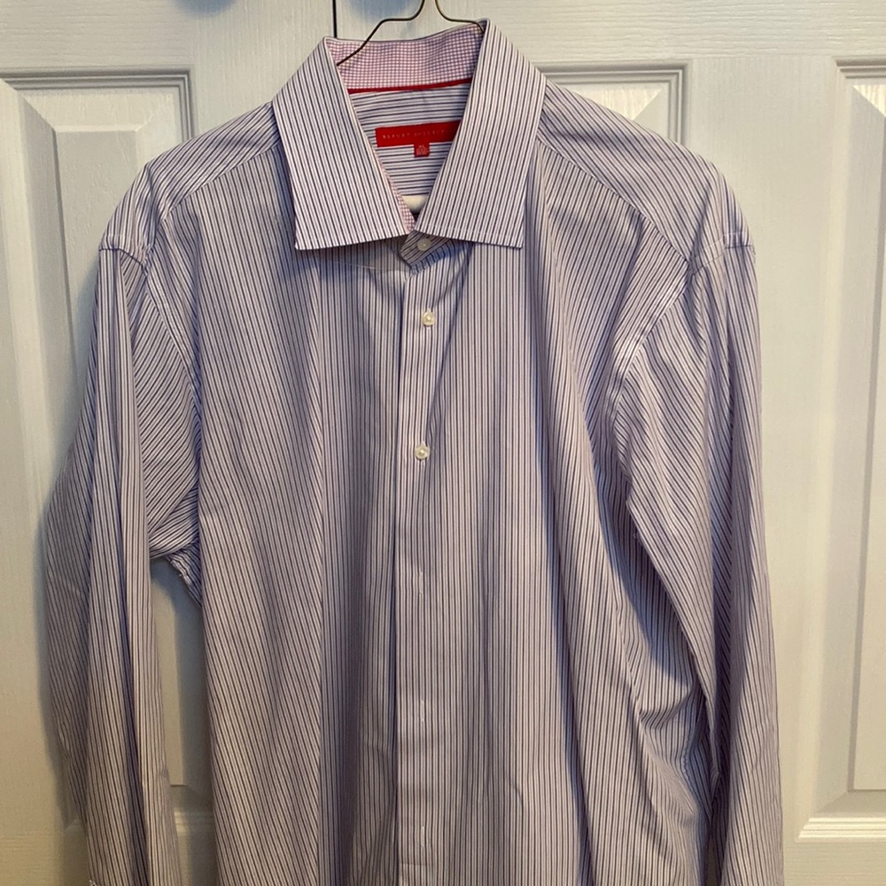 Burgandy pinstripe men’s dress shirt. Report collection neck size 17.5